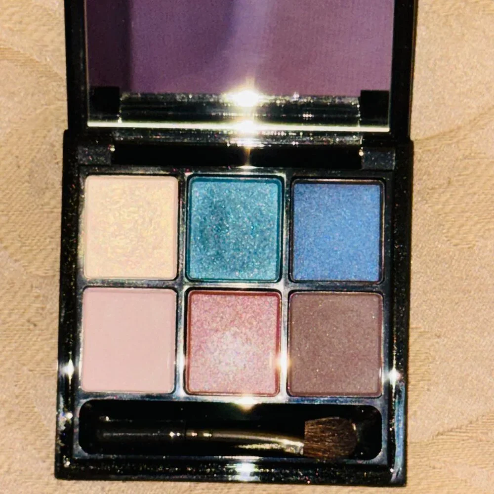 MAC Mystic Cool Eyeshadow Palette